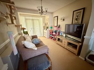 Dining Room- click for photo gallery